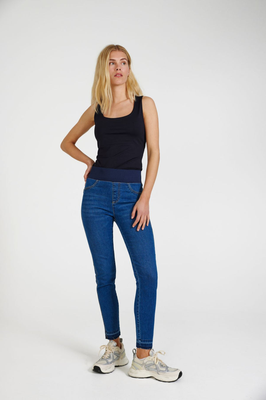 FQSHANTAL - ANKLEPANTS WITH WAISTBAND - BLUE