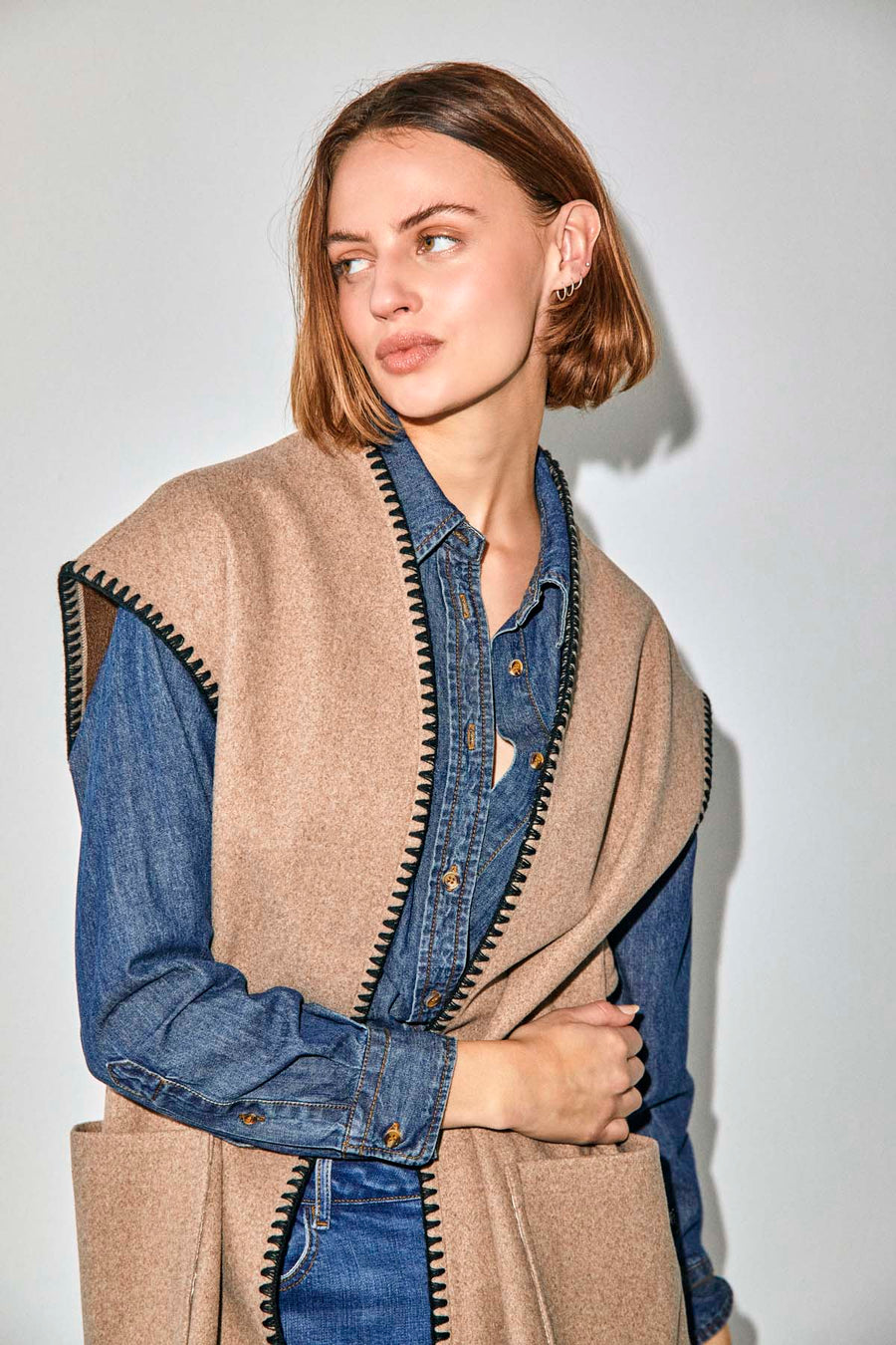 FQYANNA - WAISTCOAT - BLACK AND BEIGE