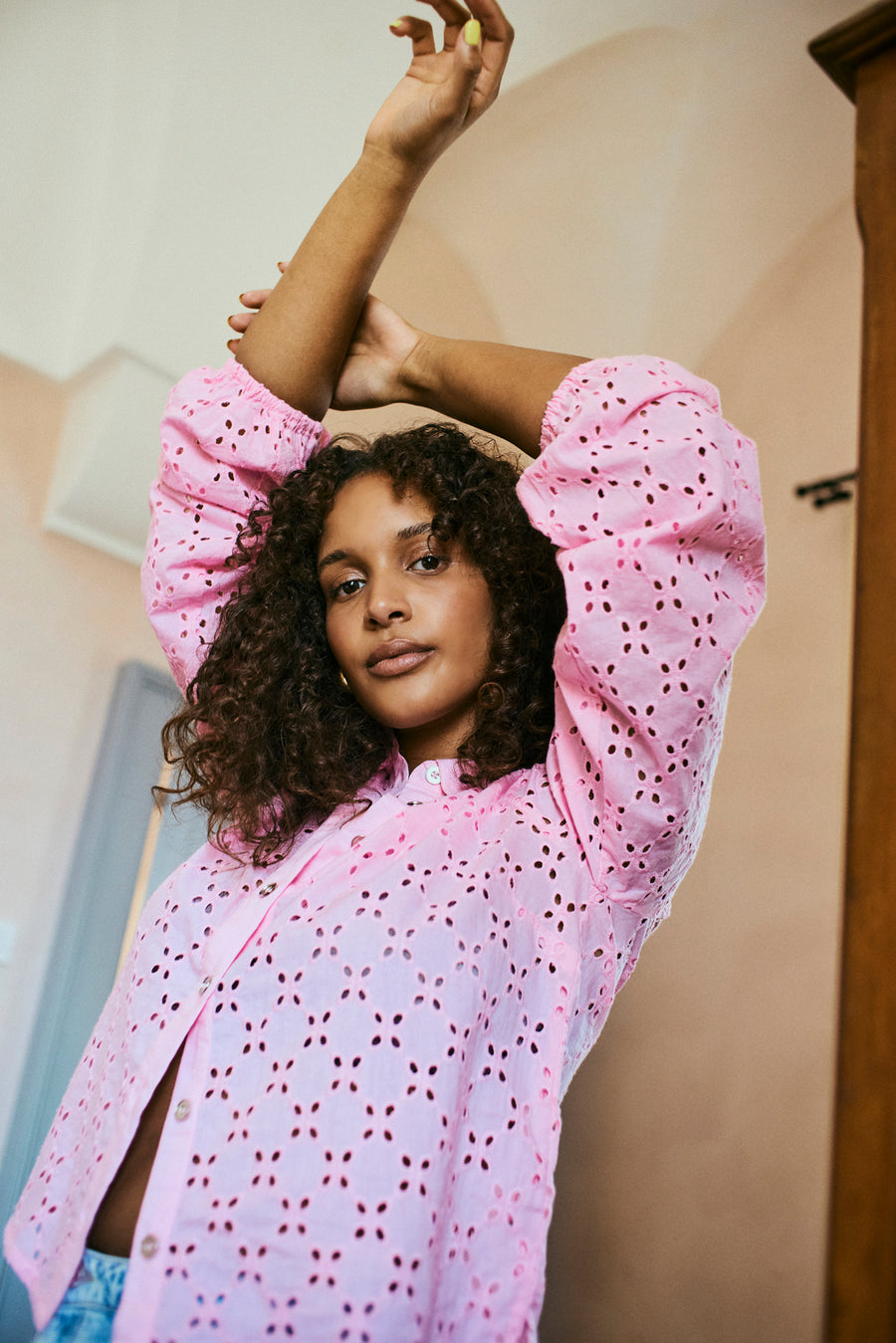 FQISOLDE - SHIRT WITH HOLE PATTERN - ROSE