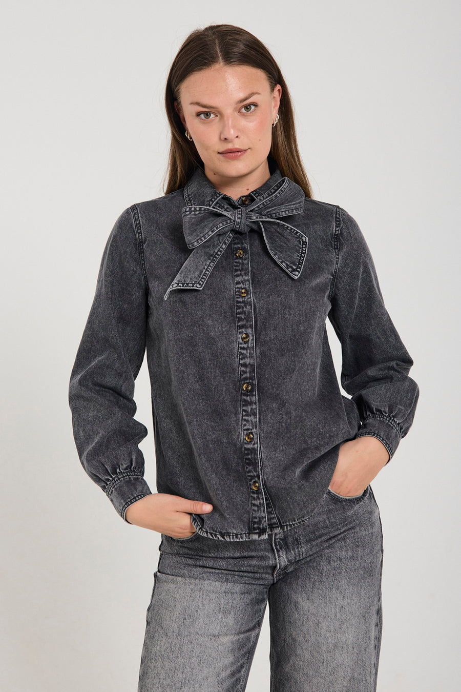 FQLisea - shirt met stropdas - grijs