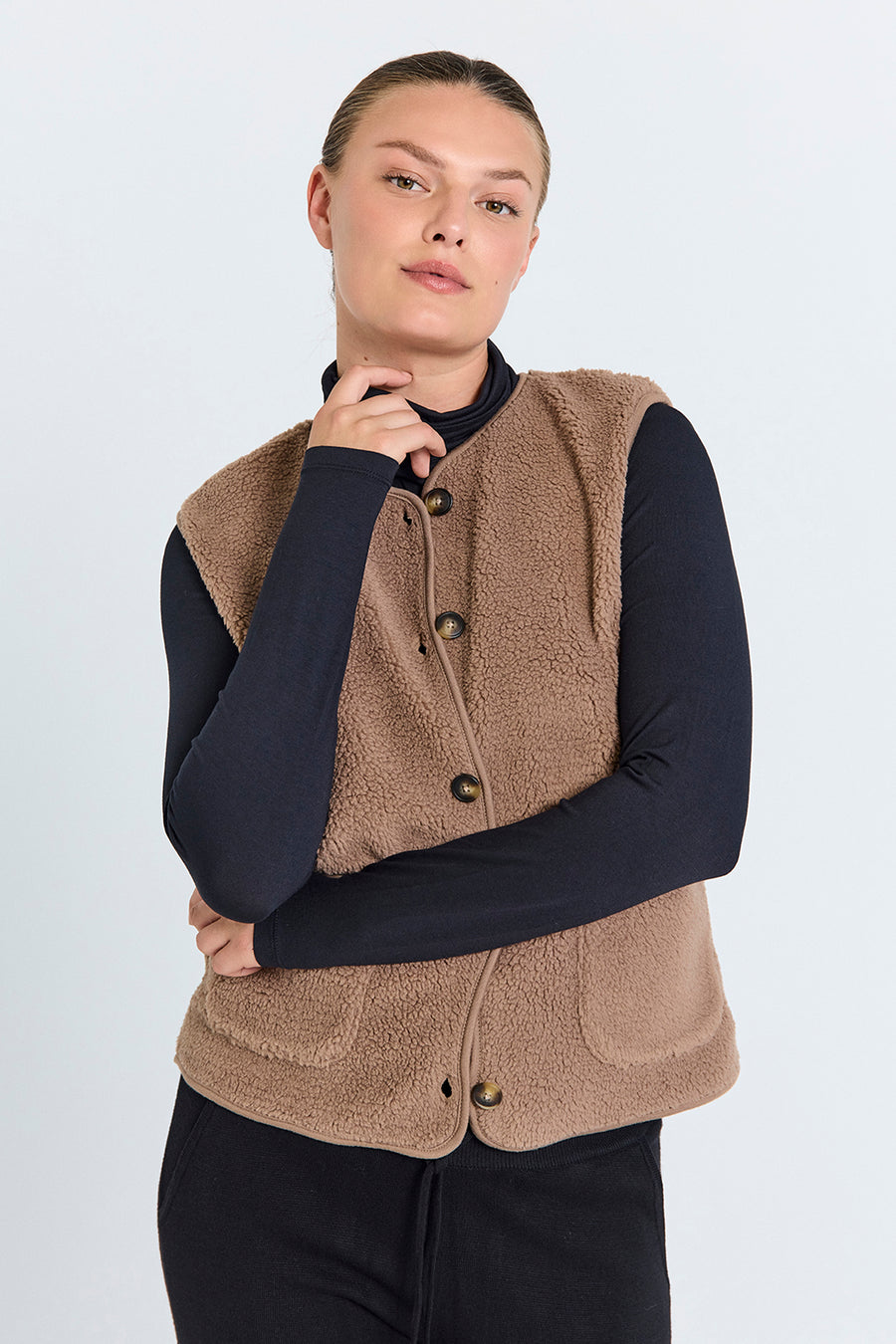 Fqeddy - waistcoat - Brown