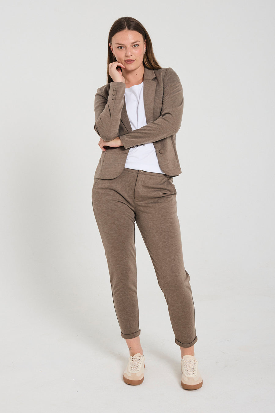 FQNANNI - FORM-FITTING BLAZER - BROWN