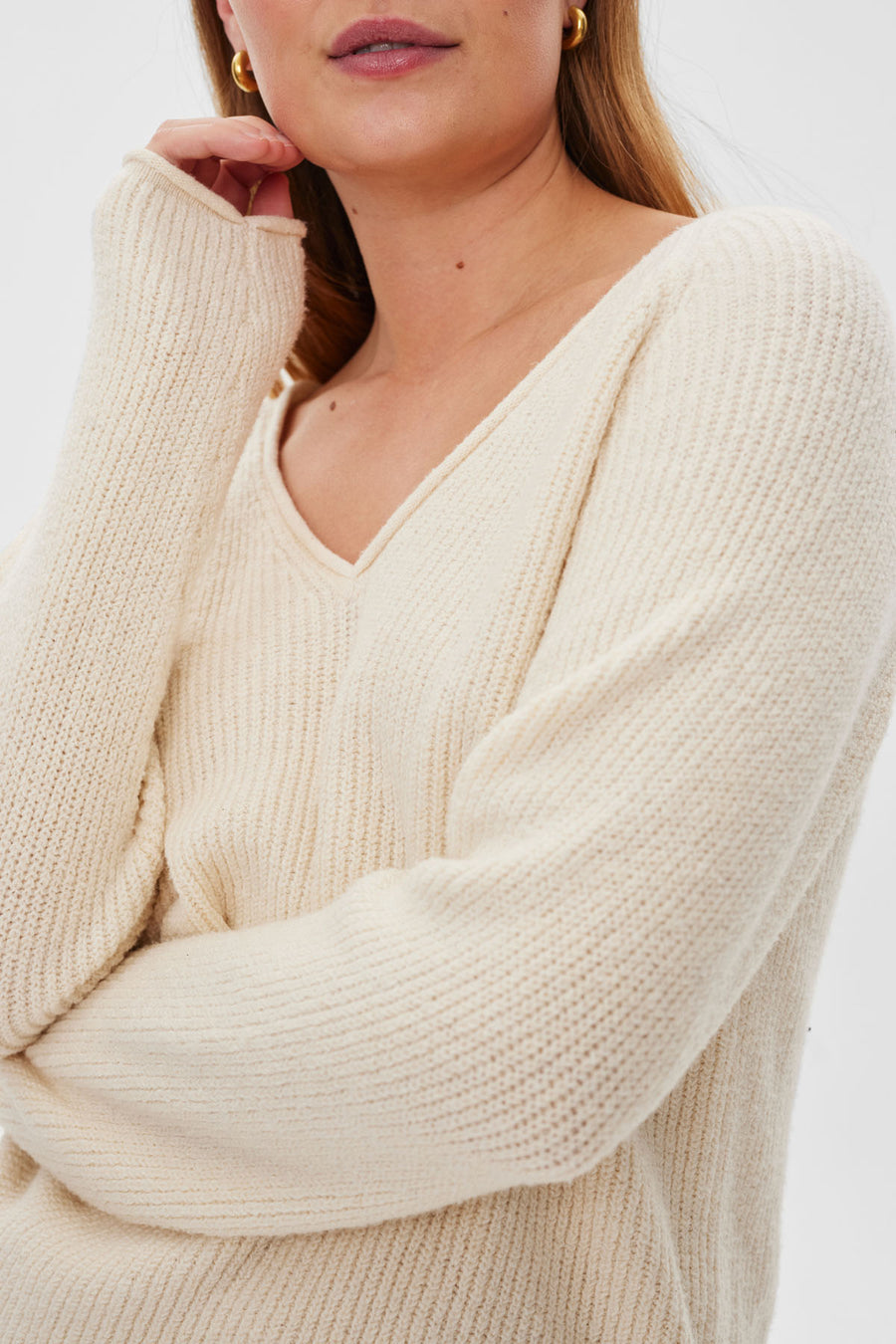 FQRING - KNITTED PULLOVER WITH V-NECK - WHITE