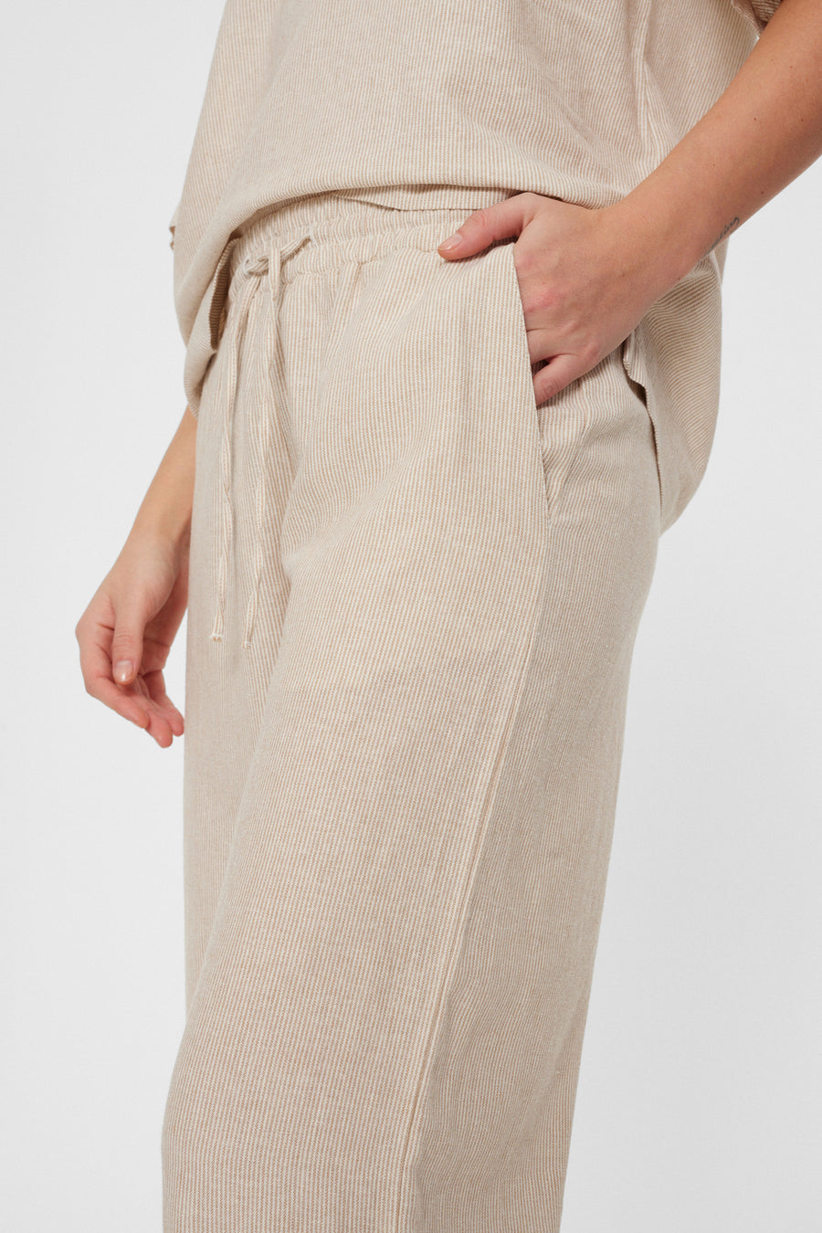 FQLAVA - STRIPED LINEN PANTS - WHITE AND BEIGE