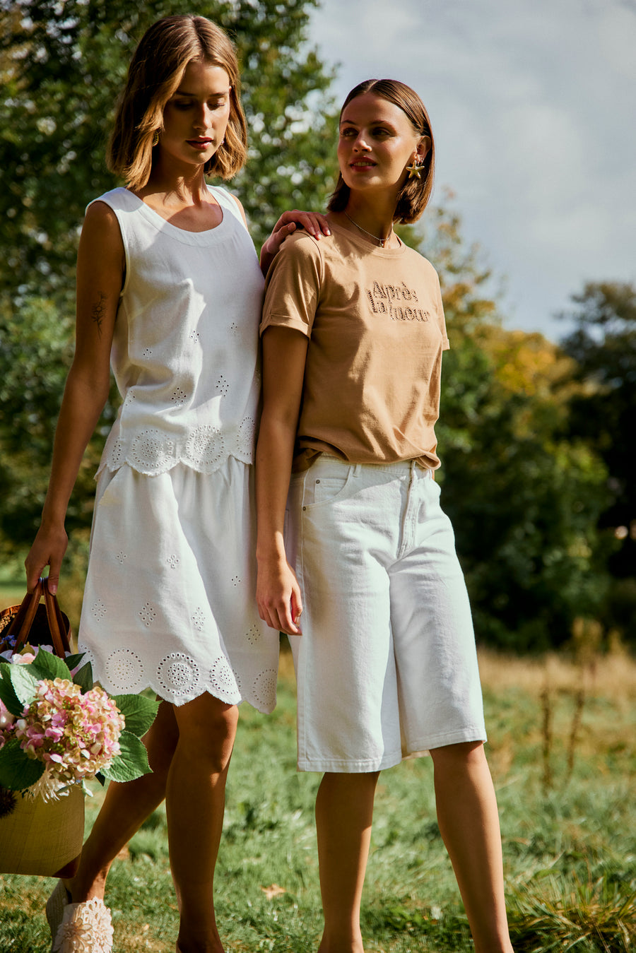 FQHEZEL - T-SHIRT WITH EMBROIDERED DETAIL - BROWN