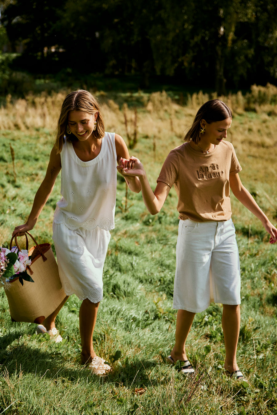 FQHEZEL - T-SHIRT WITH EMBROIDERED DETAIL - BROWN