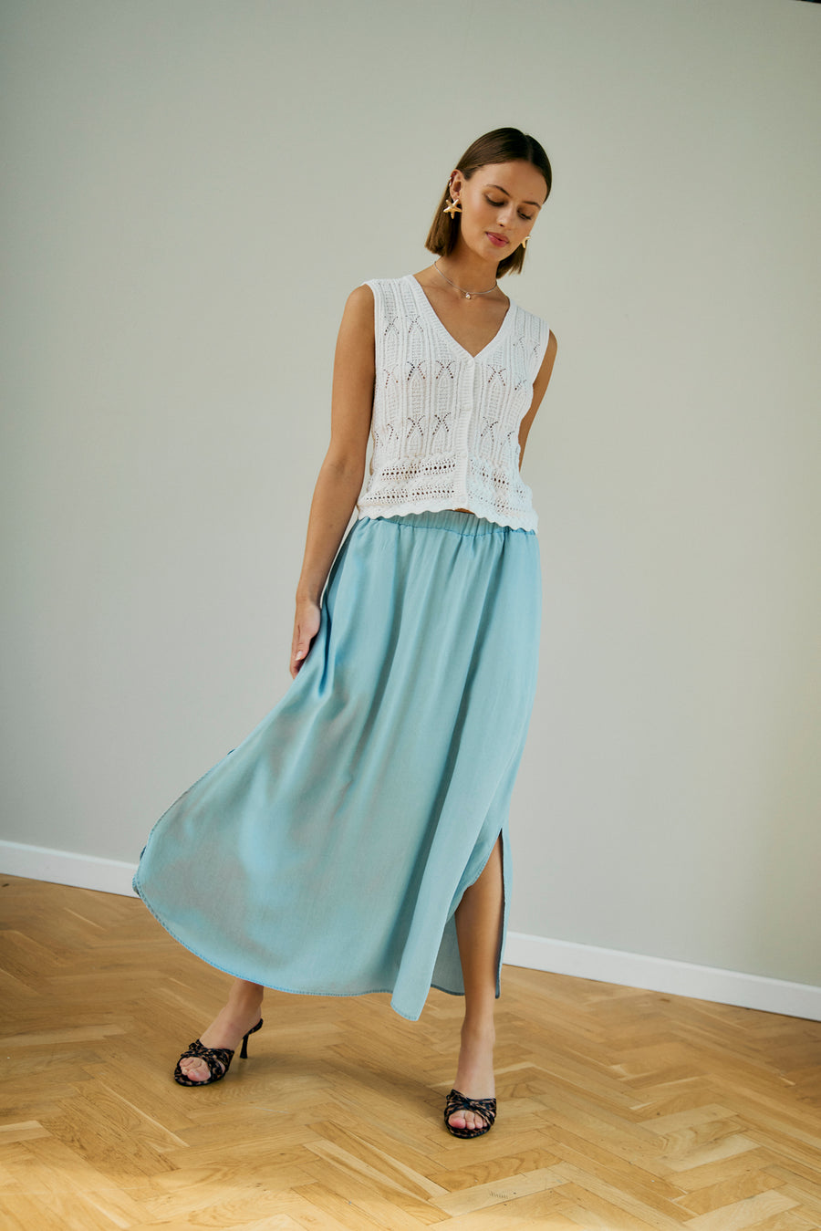 FQFRAYA - KNITTED WAISTCOAT - WHITE