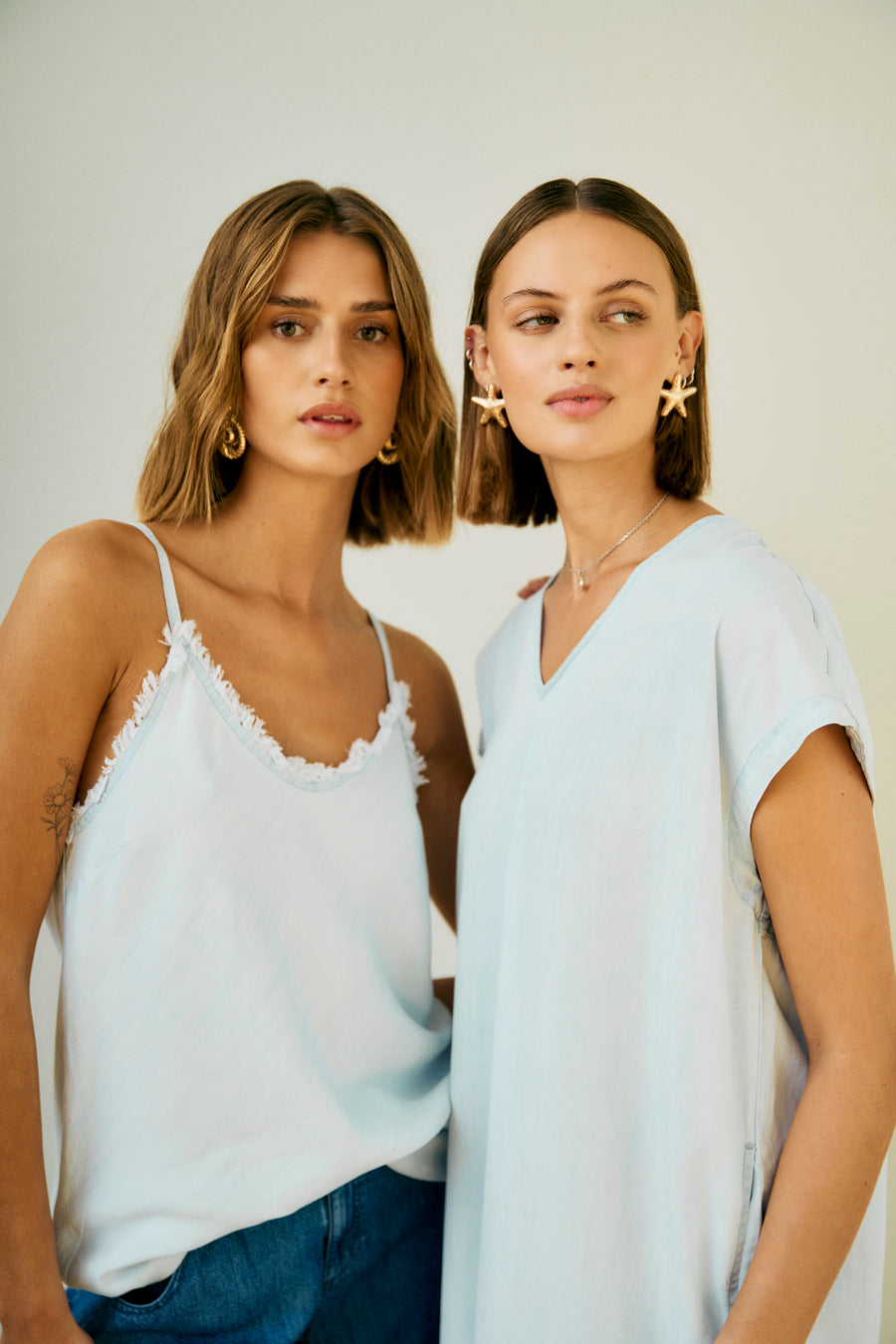 Fqrenna - top met randdetails - blauw