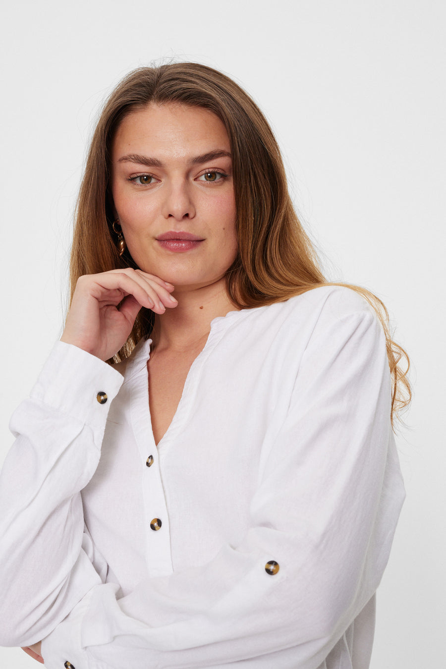 FQLAVA - LINEN SHIRT WITH V-NECK - WHITE