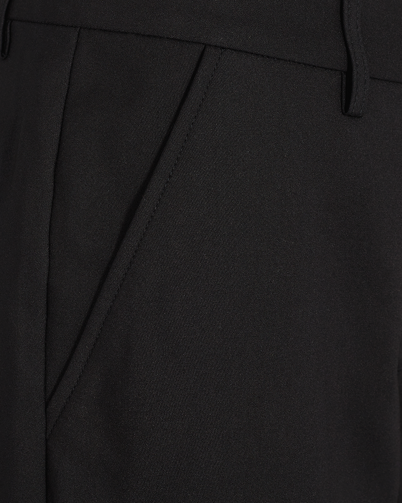 FQISABELLA - SHORTS - BLACK