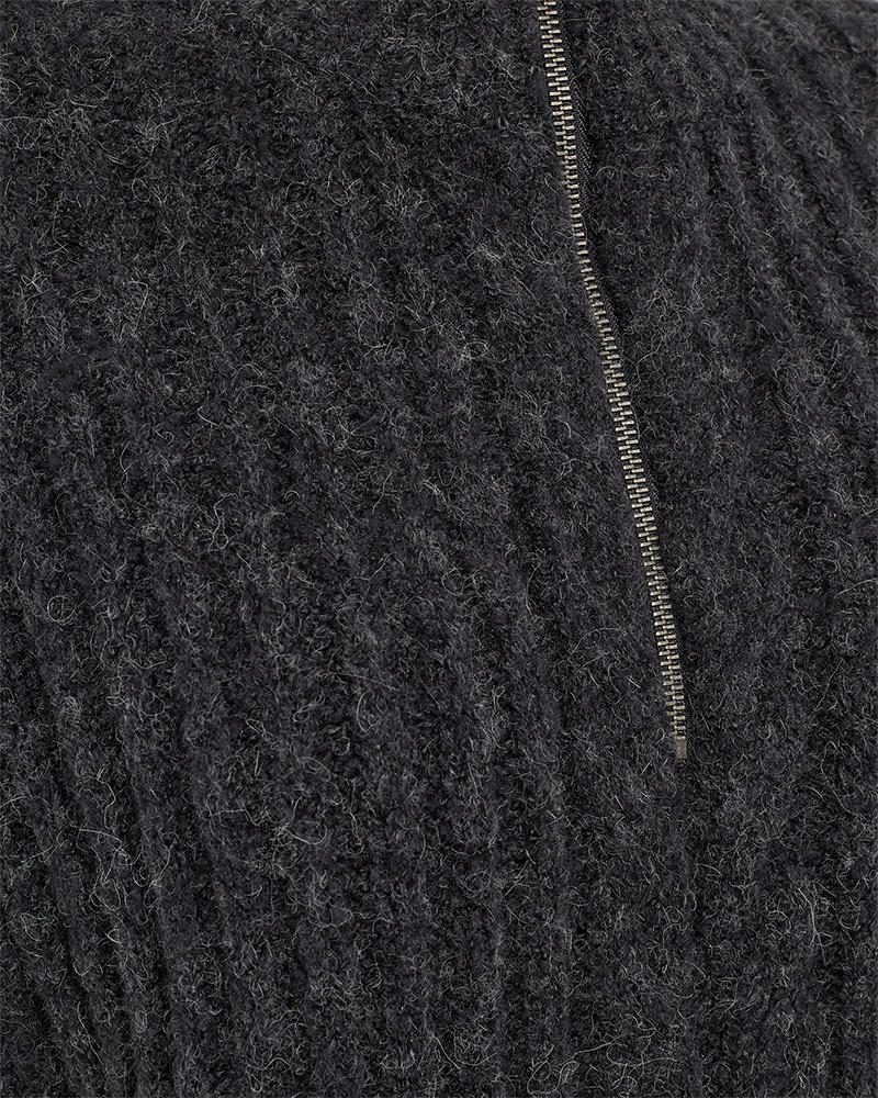 FQSILA - SHORT KNITTED WAISTCOAT - GREY