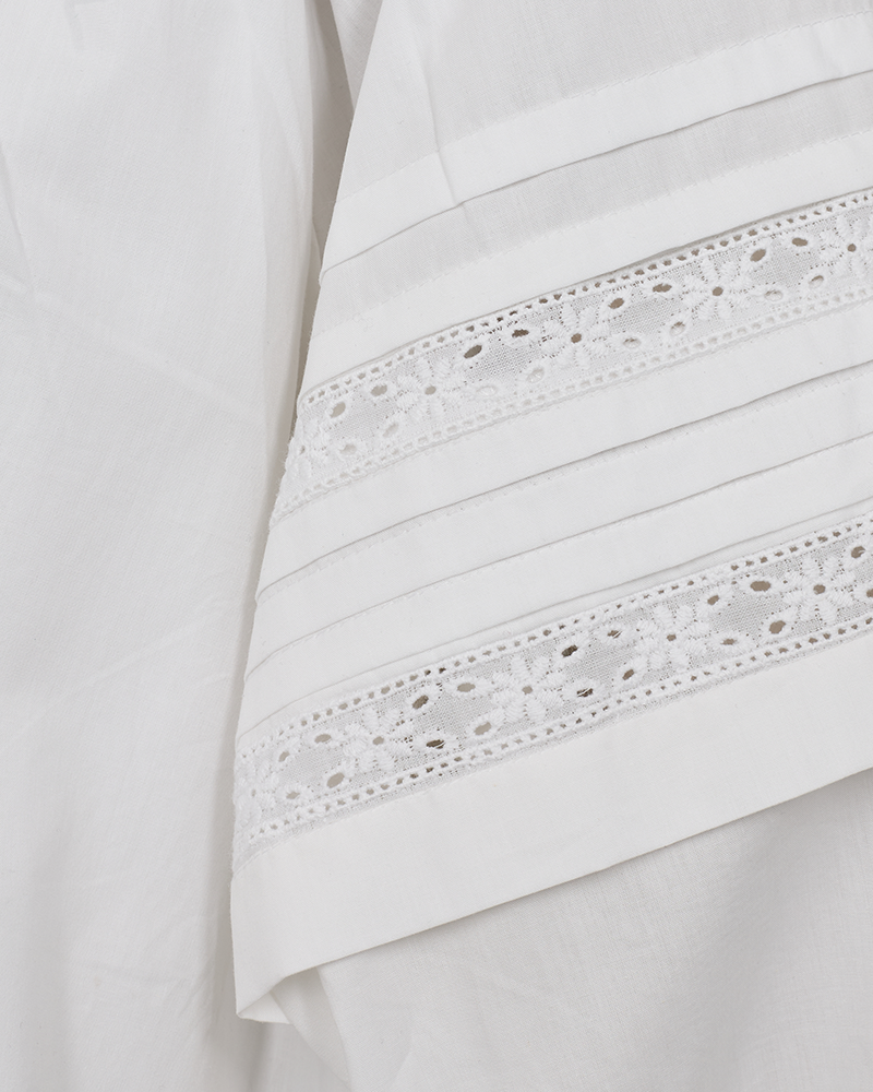 FQWIWA - DRESS WITH HOLE PATTERN - WHITE