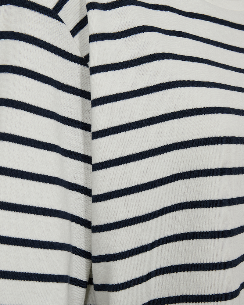 FQMILA - T-SHIRT - WHITE AND BLUE